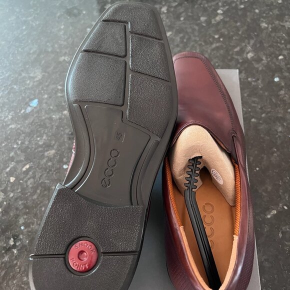 Ecco Edinburgh Slip On Formal Shoe main image 2
